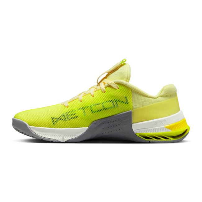 Women's nike metcon size 8 on sale