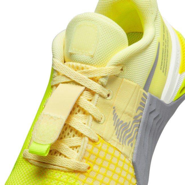 Women's nike metcon size 8 cheap