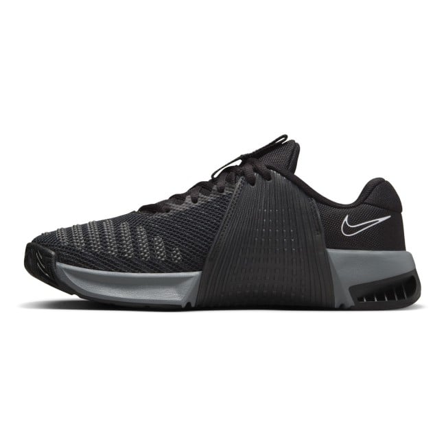Women's nike metcon black discount