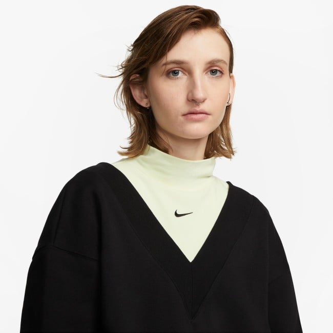 Womens nike v neck top
